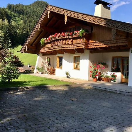 Ferienwohnung Bacher Oberkumbichl 900 Mayrhofen Buitenkant foto